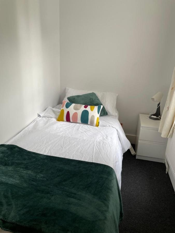 Cozy 3 Bedrooms Home Off Mill Road Sleep Cambridge-i reptér Kültér fotó
